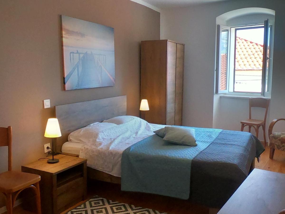 Apartment Dinka Baška Esterno foto
