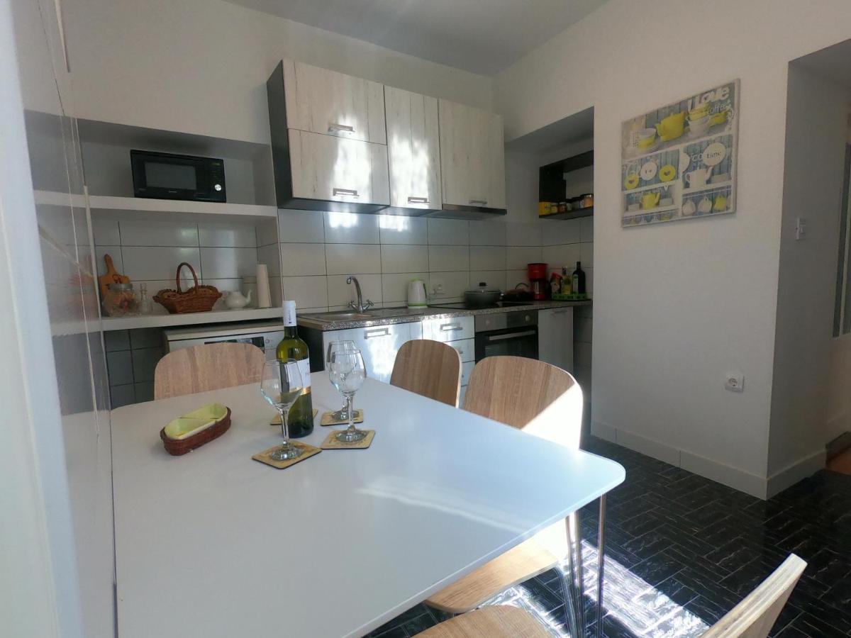 Apartment Dinka Baška Esterno foto