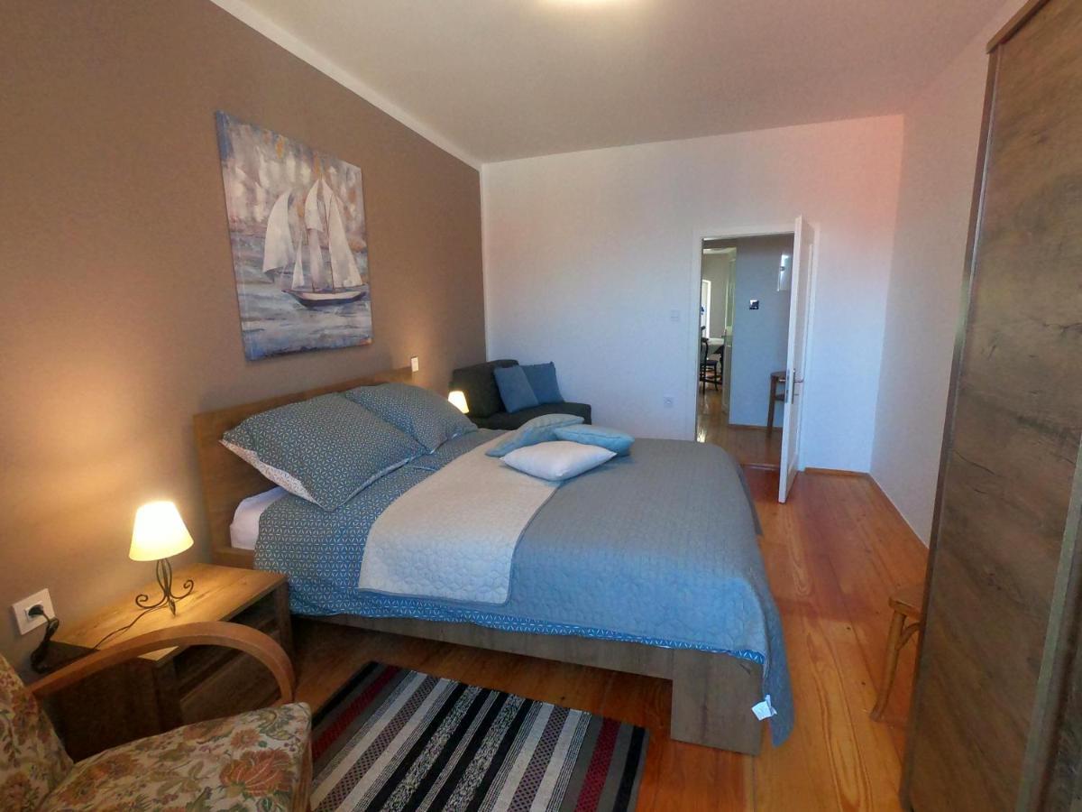 Apartment Dinka Baška Esterno foto