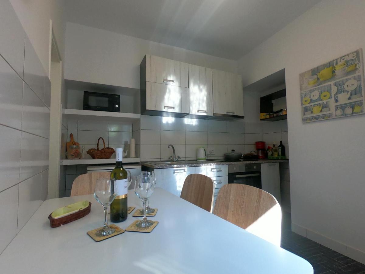 Apartment Dinka Baška Esterno foto