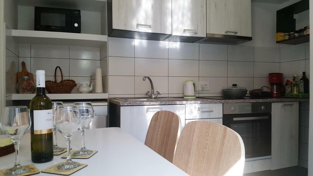 Apartment Dinka Baška Esterno foto